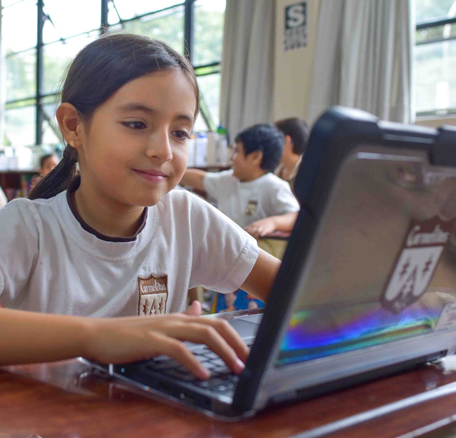 Chromebooks are issued to Elementary students – Carmelitas